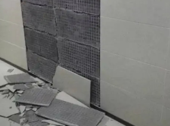 天全瓷砖空鼓维修公司分享下天全墙砖松动维修的知识